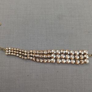 Oscar De La Renta Asymmetrical Choker Necklace - Broken